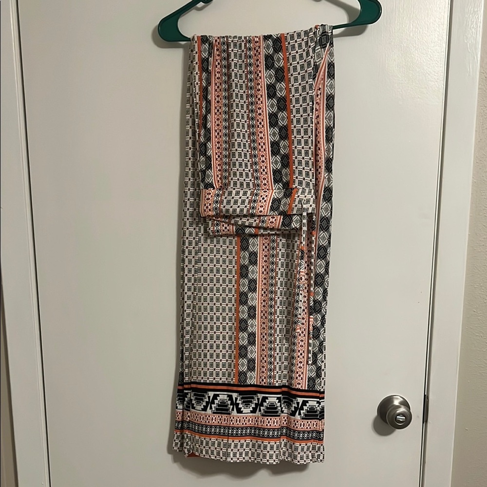 Geometric Patterned wide leg pants